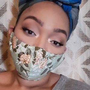 Face Mask with Filter Pocket